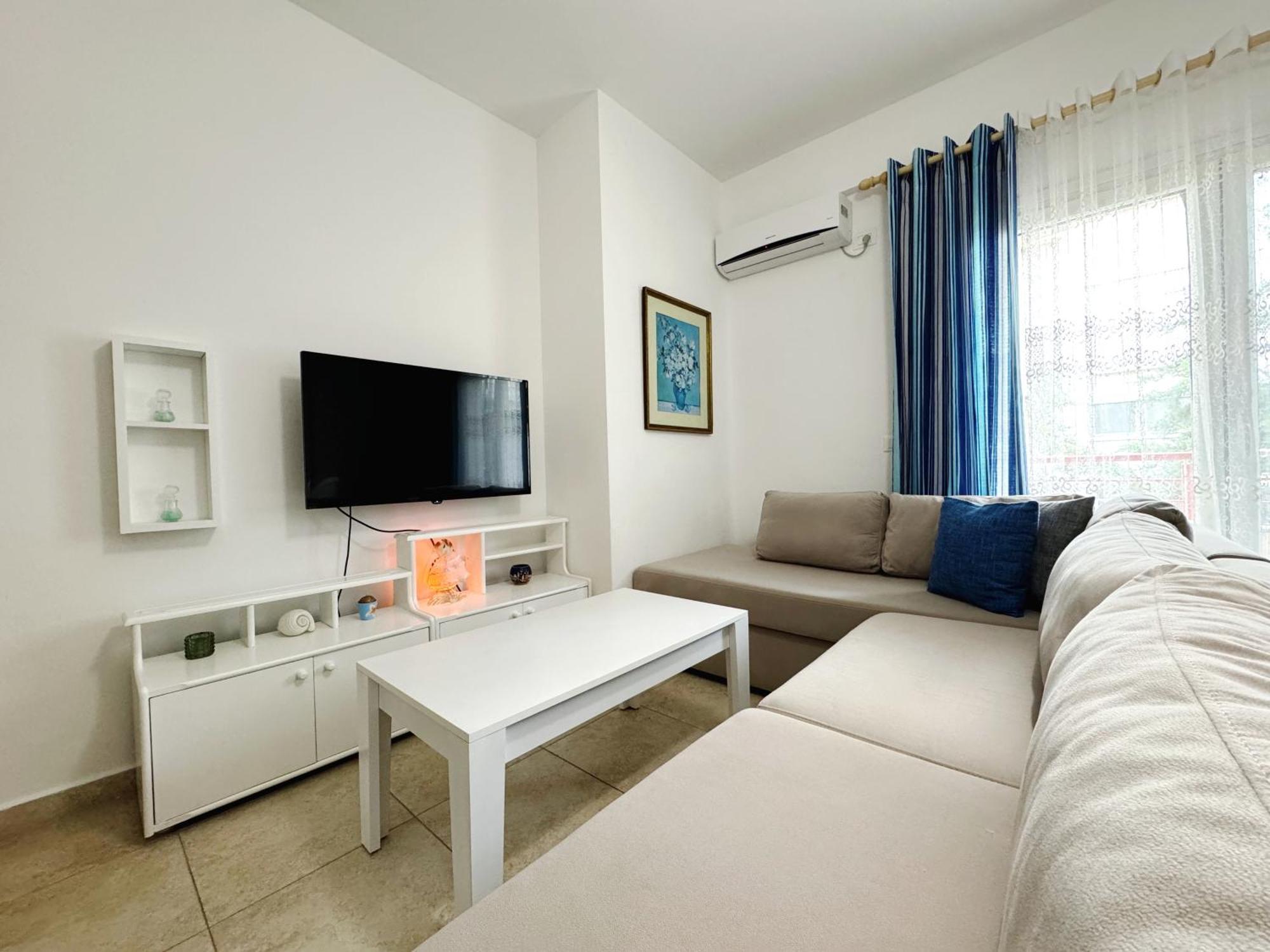 Celeste Bay Apartment Влёра Экстерьер фото